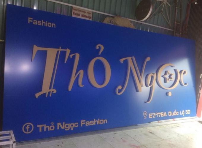 làm biển hiệu alu xanh, chữ mica không đèn giá bình dân