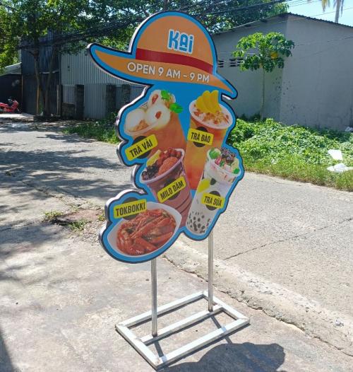  bảng hiệu nền alu vân đá đẹp, chữ đèn sáng chân sang trọng